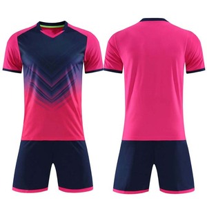 Conception personnalisée de vêtements de football pour adultes, ensembles d'uniformes en polyester de haute qualité, y compris un maillot et un short-Option OEM ODM - Product Image 5