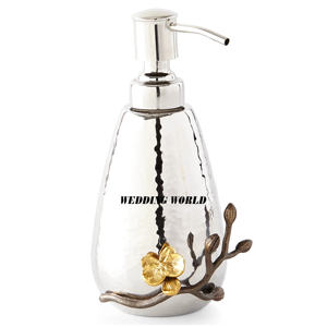 Conjunto de baño de metal de diseño hecho a mano Accesorios de baño hechos a mano de calidad superior Conjunto de baño de lujo con estilo clásico - Product Image 5