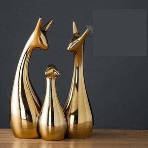Estatua de Ciervo de la Suerte para Decoración del Hogar, Figura de Cerámica Hecha a Mano con Acabado Dorado Mate para Navidad - Product Image 1