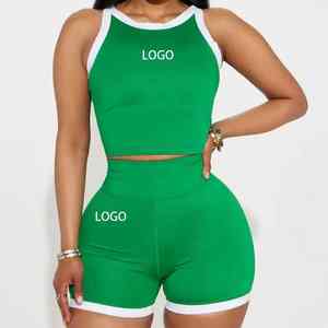 Tenue de sport bicolore personnalisée OEM pour femmes, ensemble athlétique deux pièces, débardeur et short taille haute à motif uni - Product Image 1