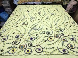 Tissu en dentelle 3D écologique en gros avec de belles perles brodées et strass, dentelle française pour robes de mariée de luxe - Product Image 2