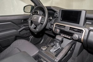 Toyota Tacoma SR 4×4 2025 Usada en Venta - Product Image 5