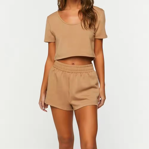 เซ็ตเสื้อยืดและกางเกงขาสั้นเสื้อครอปสองชิ้นสำหรับผู้หญิงชุดกางเกงขาสั้นเสื้อครอปเซ็กซี่โลโก้ออกแบบได้ตามต้องการสำหรับ L800833 - Product Image 1