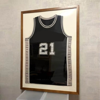 Marco de Exhibición de Camisetas de Madera, Montaje Vertical en Pared, Impermeable, Moderno, para Camisetas de Fútbol, Baloncesto, Bádminton, Ropa con Firma
