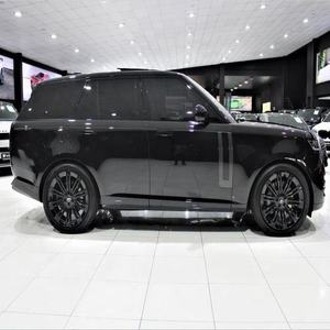 Land Rover Range Rover First Edition Turbo AWD 2023 Usado en Buen Estado, Interior de Cuero Claro, ACC, Neumáticos R18, Cámara de 360°, Techo Corredizo - Product Image 2