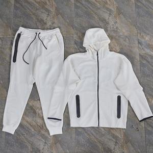 New OEM ODM Top Quality Premium Custom Logo <b>Tech</b> Fleece Men Sweatsuit Winter Spring Thick 2pcs Men Sweatshirt and Sweatpants - Product Image 5