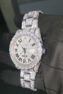 นาฬิกาข้อมือผู้ชายสไตล์ฮิปฮอป ดีไซน์หรูหรา ประดับเพชรโมอิสซาไนต์เต็มเรือน หน้าปัดกระจก ระบบควอตซ์ ระดับความใส VVS - Product Image 4