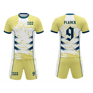 Maillot de football haut de football simple couleur unie de la meilleure qualité en gros uniforme de maillot de football imprimé - Product Image 1