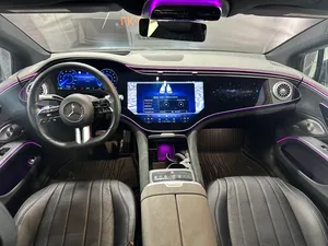 2021 M B EOS 580 Lithium Battery 110kWh Double Drive Motor AWD Leather Seats 6-Seater Rear <b>Camera</b> <b>Panoramic</b> Sunroof HATCHBACK - Product Image 3