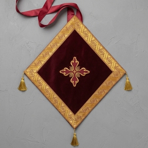 Vestimenta Litúrgica de Terciopelo Granate para Iglesia Ortodoxa, Nabedrennik con Bordado de Lingotes de Oro, Palitsa, Accesorio Litúrgico, Venta al por Mayor - Product Image 1
