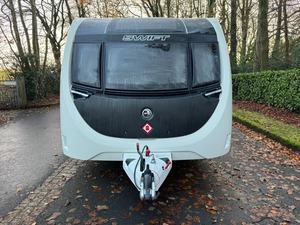 Swift Sprite Grande Major 4 SB Mini caravane pop-up 4x4 Capacité de couchage pour 4 personnes - Product Image 3