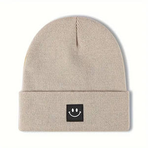 Bonnet en tricot multicolore de haute qualité 100% acrylique Logo personnalisé en gros mignon visage bonnets Stretch tricoté chapeau pour l'hiver - Product Image 5