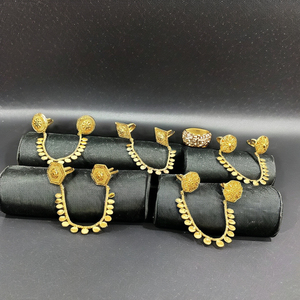 Anillos de dedo chapados en oro de 24 quilates con los últimos diseños árabes de moda. - Product Image 1