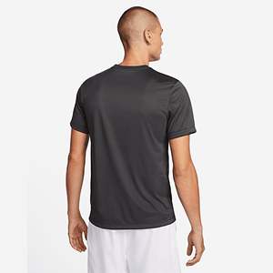 Camiseta deportiva antracita para hombre: tela de Jersey suave, ajuste relajado, 100% poliéster - Product Image 2