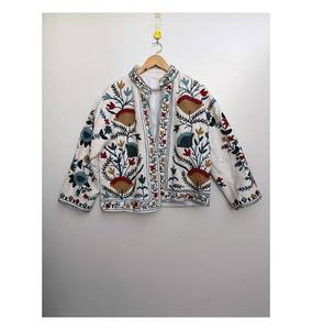 Nueva chaqueta TNT bordada Suzani hecha a mano de nueva tendencia | ropa de mujer | Regalo para su abrigo étnico unisex, Chaqueta corta Suzani - Product Image 1