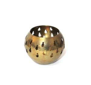 Bougeoir votif en métal doré avec chaîne adapté aux idées de décoration de jardin et de balcon de patio extérieur - Product Image 1