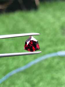 100% พลอยโกเมนสีแดงเข้มตามธรรมชาติคุณภาพยอดเยี่ยม1.80กะรัตพลอยมีค่าหลวมจำนวนมาก - Product Image 2