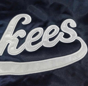 Chaqueta Varsity de Invierno para Hombre, Tela Satén Premium, Ligera, Resistente al Viento, con Calefacción Frontal, Estilo Urbano Deportivo y Acabado Brillante - Product Image 4