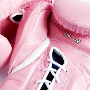 Gants de boxe à lacets de qualité supérieure, très vendus, logo personnalisé, gants de boxe en cuir de vache pour adultes, entraînement de compétition - Product Image 4