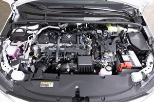 Toyota Corolla Hybrid LE AWD 2024/2025, Sedán Eficiente en Combustible, Caja de Cambios Automática, Motor Turbo de 4L, Cuero, R16, Disponible para la Venta - Product Image 2