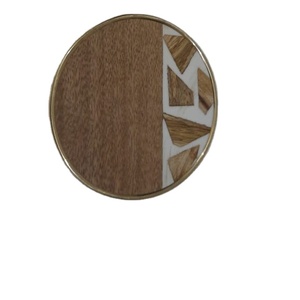 Dessous de verre en bois de haute qualité: motifs en résine époxy et options rondes/carrées naturelles pour la protection des tasses et des boissons - Product Image 1