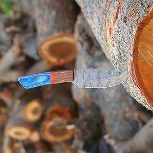 มีดทำมือ DIY เหล็กดามัสกัส สำหรับล่าสัตว์และตั้งแคมป์ ใบมีดแบบ Fixed Blade ด้ามไม้สีสันสดใส ปรับแต่งได้ พร้อมปลอกหนัง OEM - Product Image 2