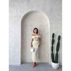 Robes de soirée élégantes avec jupe en dentelle - Product Image 4