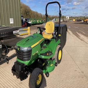 Tracteur de pelouse autoporté John Deere X950R Mini Zero Turn avec pompe, faible niveau sonore, 12-22 CV, garantie 3 ans - Product Image 6