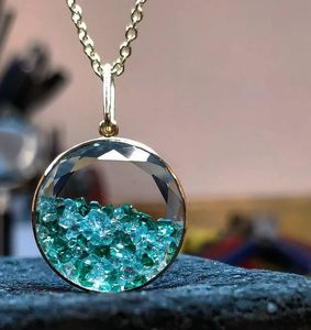 2024 venta al por mayor creativo hecho a mano que brilla en el cielo azul oscuro nubes resina collar luminoso para mujeres - Product Image 1