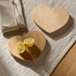 Planche à découper en bois de haute qualité en forme de cœur |   Planche à découper et à servir en bois massif, faite à la main, pour la cuisine, aux prix les plus bas - Product Image 5