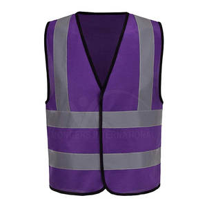 Gilet de sécurité en polyester haute visibilité avec logo personnalisable Vêtements de travail d'extérieur respirants haute visibilité avec logo en vente - Product Image 2