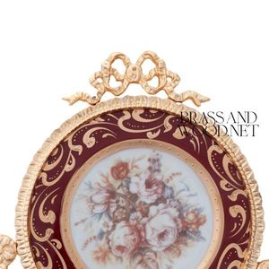 Marco de latón dorado antiguo con placa floral de porcelana decoración clásica hecha a mano vintage para diseño de interiores de lujo para el hogar - Product Image 4