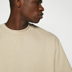 T-shirt personnalisé OEM Heavyweight Sun Fade | T-shirt décontracté délavé pour hommes de l'usine de vêtements - Product Image 4