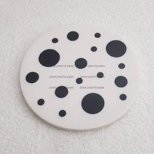 ชุดที่รองแก้วทรงกลมอีพ็อกซี่มีโลโก้ไม้โมโนแกรมไม้ธรรมชาติที่แกะสลักได้ทันสมัย - Product Image 6