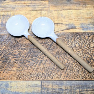 Cuchara de Resina Clásica, Duradera y Lavable, Diseño Elegante, Artículos Artesanales, Calidad de Exportación y Venta al Por Mayor - Product Image 3