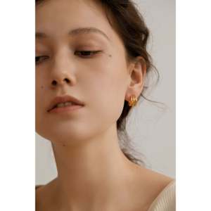 Orecchini a Cerchio Triplo in Oro Rosa con Diamanti e Zirconi, Oro 14K/18K, Stile Trendy per Matrimoni, Fidanzamenti, Feste o Regali - Product Image 5