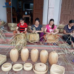 Estante de vino de mimbre hecho a mano de Vietnam, estante de vino de mimbre de bonito diseño, soporte de exhibición rústico, venta al por mayor para entusiastas de la decoración ecológica - Product Image 6