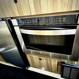 PROVEEDOR DE Autocaravana Usada Air Stream Tommy Bahama Interstate Lounge Clase B del 2018 - Product Image 6