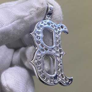 Colgante Unisex de Plata de Ley 925 con Letra B Personalizada, Incrustado con Diamantes Moissanite VVS, Brillante y de Alto Brillo - Product Image 2