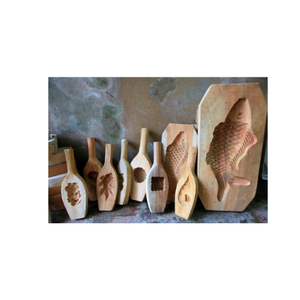 100% moldes de pastel de Luna tallados de madera hechos a mano para el Festival del Medio Otoño flores de madera DIY molde de pastel de luna de madera - Product Image 1