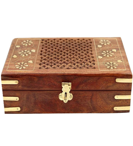 Caja de Regalo de Madera Artesanal Saniya con Incrustaciones de Latón, Trabajo Jaali, Decoración Tradicional, Capacidad Personalizada para Almacenamiento de Joyas - Product Image 2