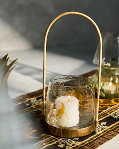 Décorations de chandeliers européens Dîner romantique aux chandelles Lumière dorée Bougeoirs de luxe en métal et verre - Product Image 2