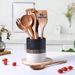 Juego de utensilios de cocina de madera hechos a mano ecológicos, cucharas de madera de mango largo para uso doméstico y profesional, hechos en Vietnam - Product Image 4