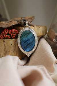 Handmade 950 Silver Boreal Drop Amulet Vintage Style <b>Labradorite</b> <b>Pendant</b> with Gold Plating Ethereal Artisan Jewelry Gift - Product Image 2