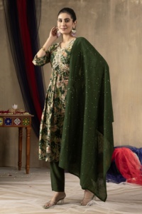 Cultural Opulence Deluxe Straight Kurti Pant Dupatta Set B2B Premium Ethnic Wear Diseñado para minoristas de alta gama - Product Image 5