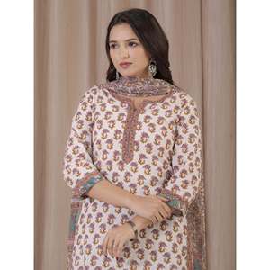 Conjunto de Kurta y Pantalón de Algodón con Estampado a Mano en Blanco y Rosa para Primavera - Product Image 1