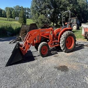 Tracteur agricole Kubota L4600 d'occasion de qualité supérieure à vendre Prix de gros Achetez aujourd'hui avec une livraison rapide disponible - Product Image 4