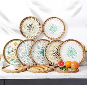 Bandeja Redonda de Mimbre de Primera Calidad, Decoración de Ratán y Estilo Boho, Bandeja de Servicio para Mesa de Centro con Incrustaciones de Nácar - Product Image 4