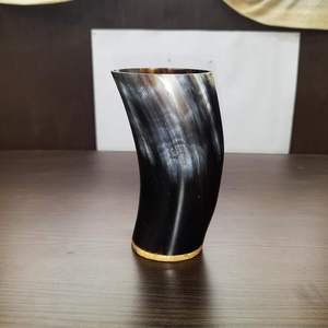 Verre à boire en corne naturelle magnifiquement conçu avec une finition grainée naturelle brillante pour les boissons d'occasion spéciale à prix de gros - Product Image 5