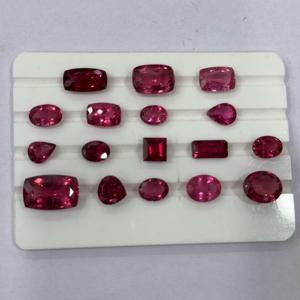 Pierres précieuses de rubylite naturelle en vrac rose foncé taille libre mélange de tourmalines de rubylite coupées vente en gros - Product Image 2
